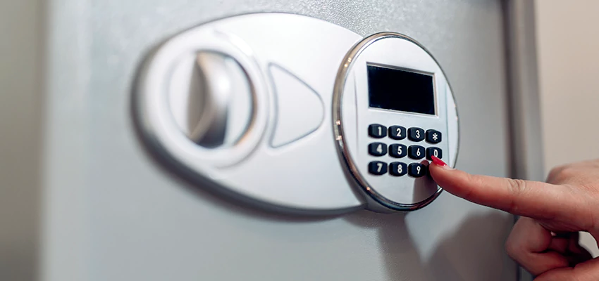 Jewelry Safe Cracking in El Monte, California