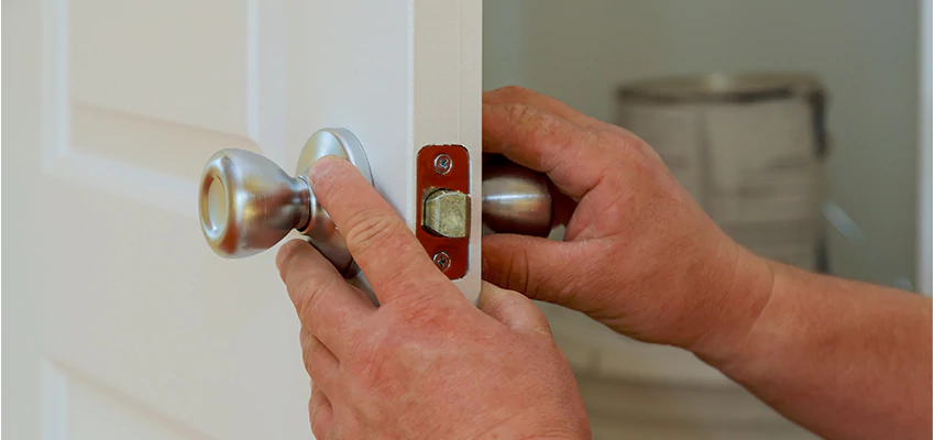 AAA Locksmiths For lock Replacement in El Monte, California
