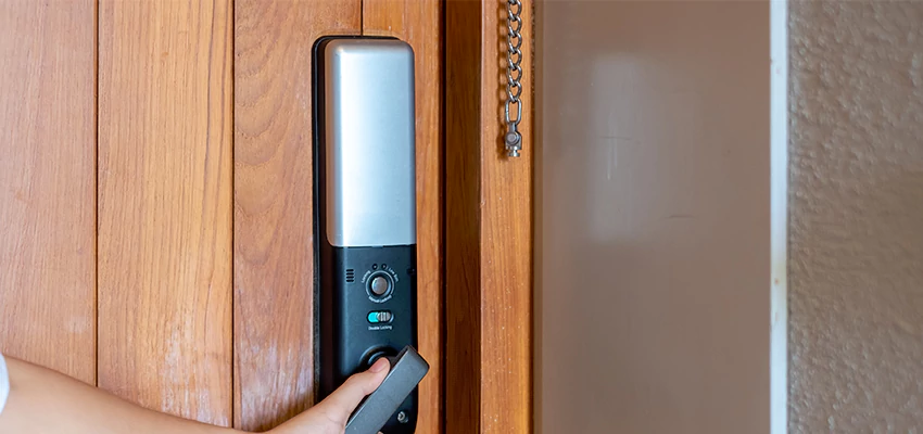 Home Security Electronic Locks Upgrades in El Monte, CA